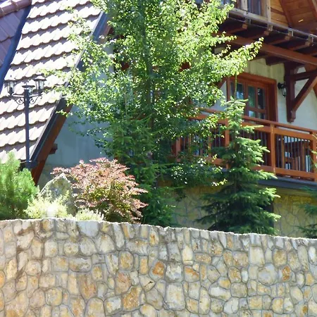 Svetla U Planini شقة