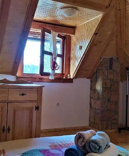 Svetla U Planini バイナ・バシュタ